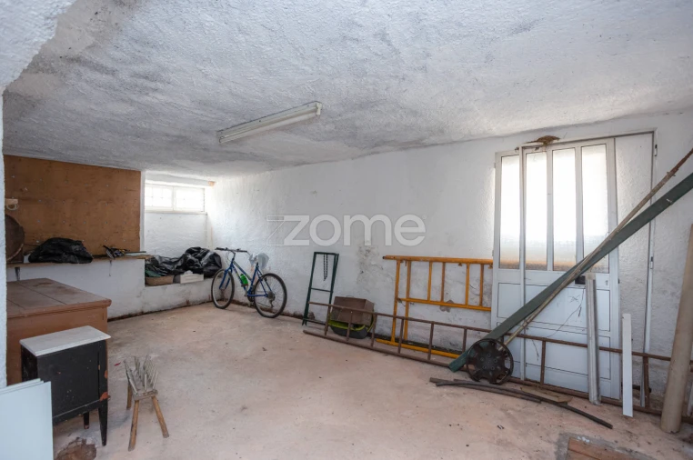 Moradia T1 para Venda em Almalagues Foto 21