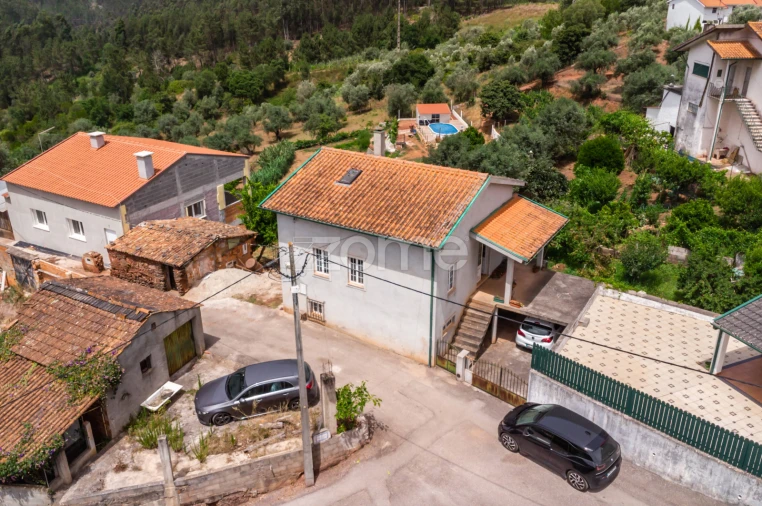 Moradia T1 para Venda em Almalagues Foto 9