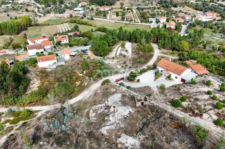 Terreno para Venda em Currelos, Papízios e Sobral Foto 9