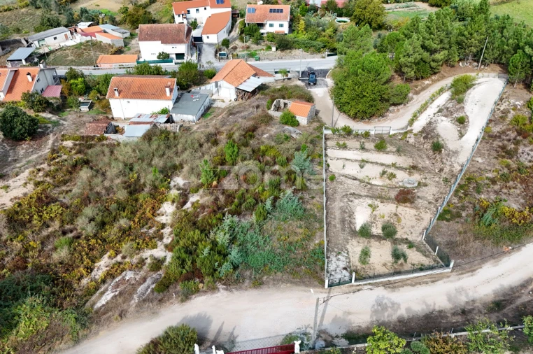 Terreno para Venda em Currelos, Papízios e Sobral Foto 11