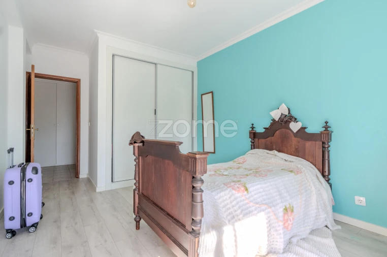 Apartamento T3 para Arrendamento em Currelos, Papízios e Sobral Foto 11