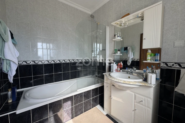 Apartamento T3 para Arrendamento em Currelos, Papízios e Sobral Foto 12