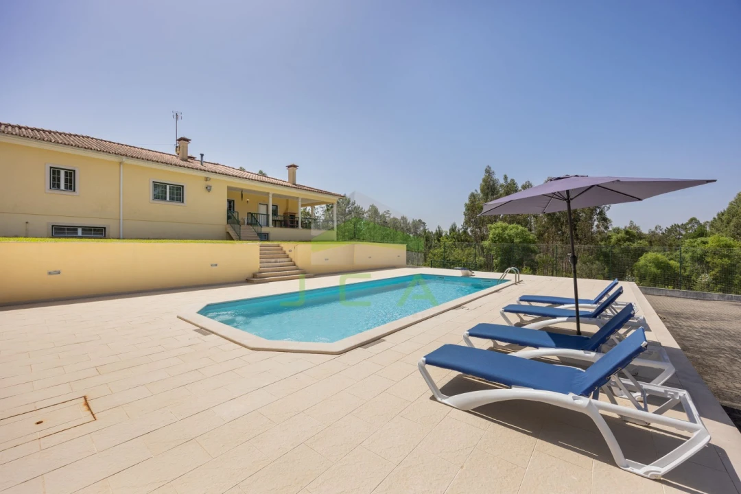 Moradia T4 para Venda em Arrabal Foto 49