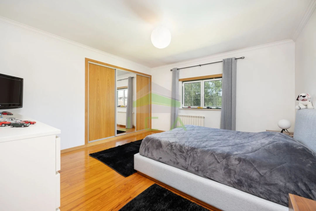 Moradia T4 para Venda em Arrabal Foto 21