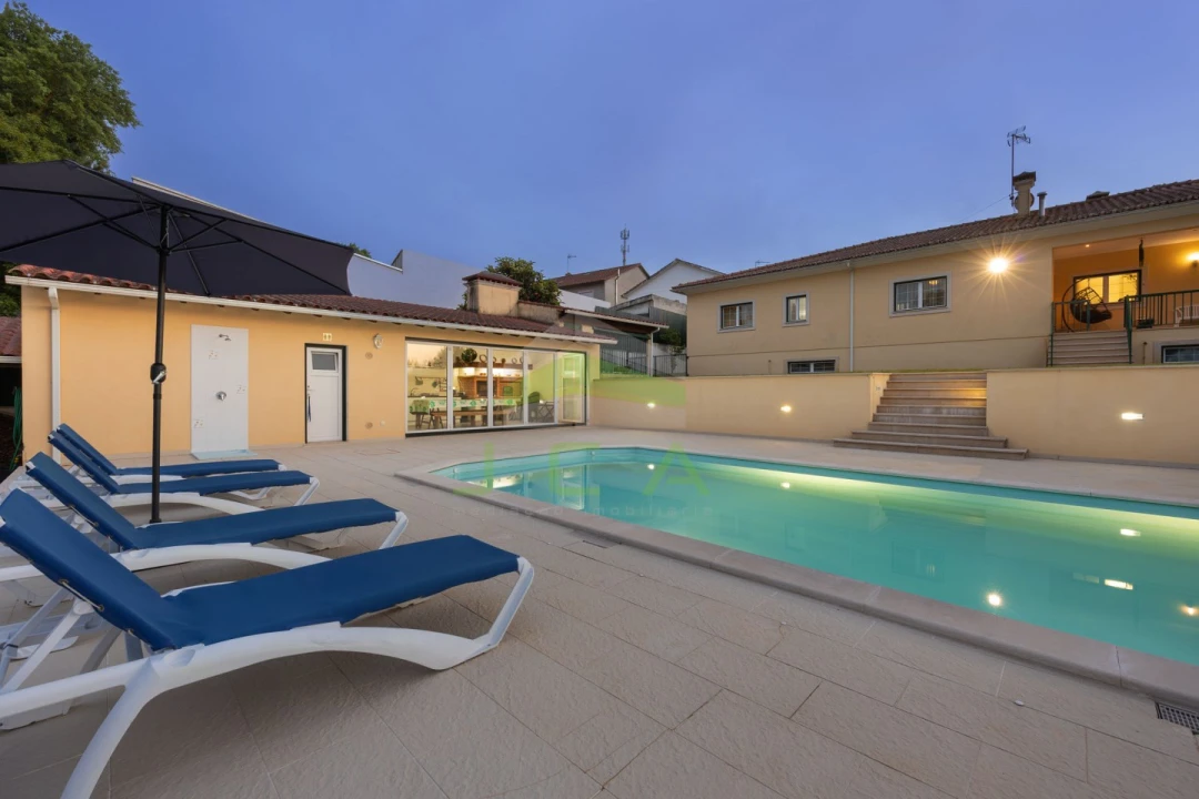 Moradia T4 para Venda em Arrabal Foto 62