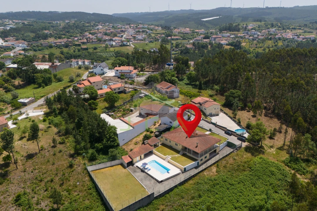 Moradia T4 para Venda em Arrabal Foto 66