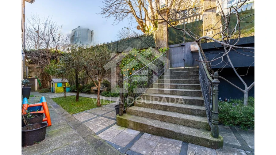 Moradia T6 para Venda em Bonfim Foto 1