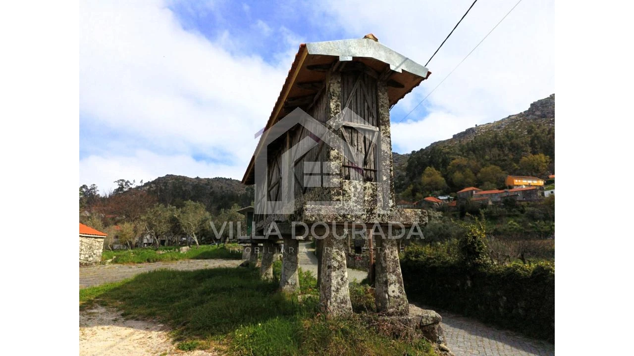 Moradia T3 para Venda em Alcofra Foto 36