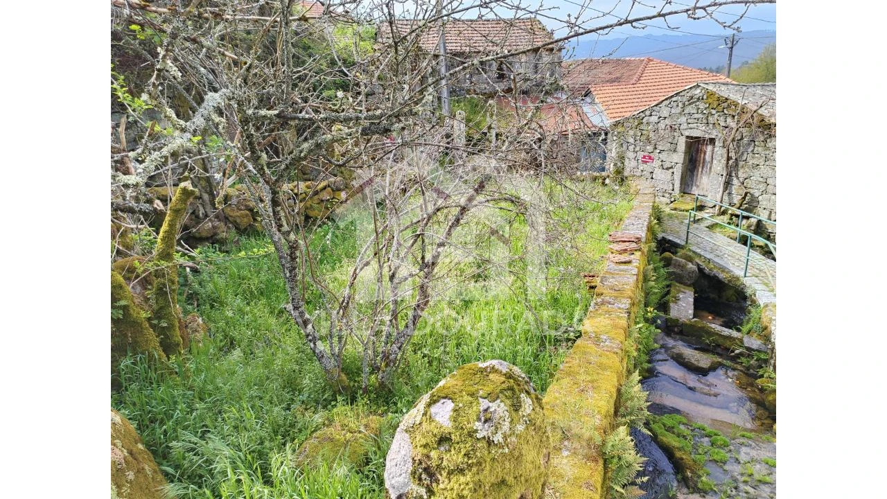 Moradia T3 para Venda em Alcofra Foto 33