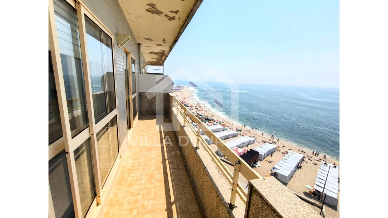 Apartamento T3 para Arrendamento em Aver-O-Mar, Amorim e Terroso Foto 1