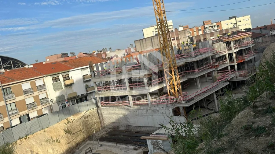 Apartamento para Venda em Mafamude e Vilar do Paraíso Foto 8