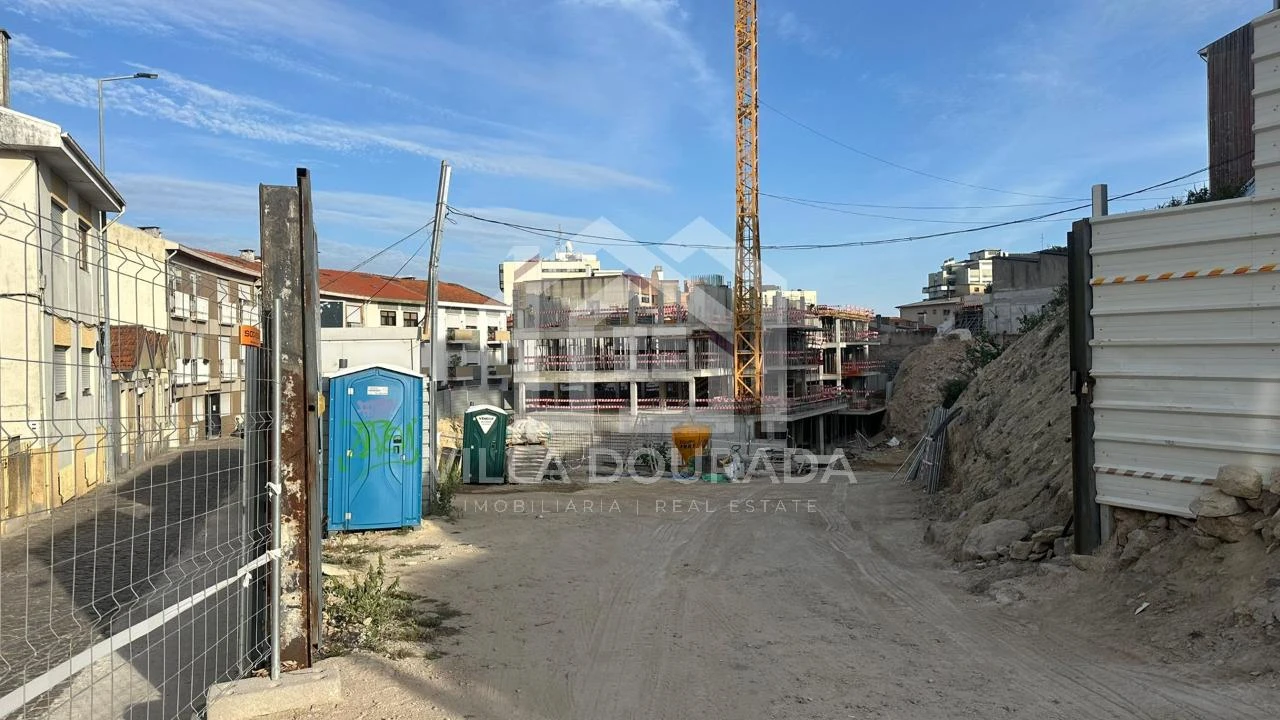 Apartamento para Venda em Mafamude e Vilar do Paraíso Foto 3