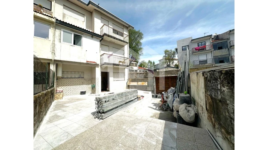 Moradia T4 para Venda em Campanhã Foto 8