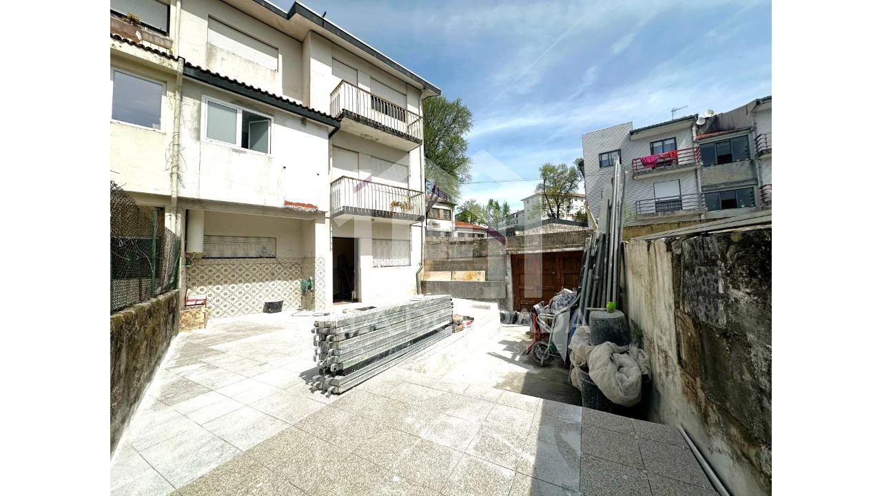 Moradia T4 para Venda em Campanhã Foto 8