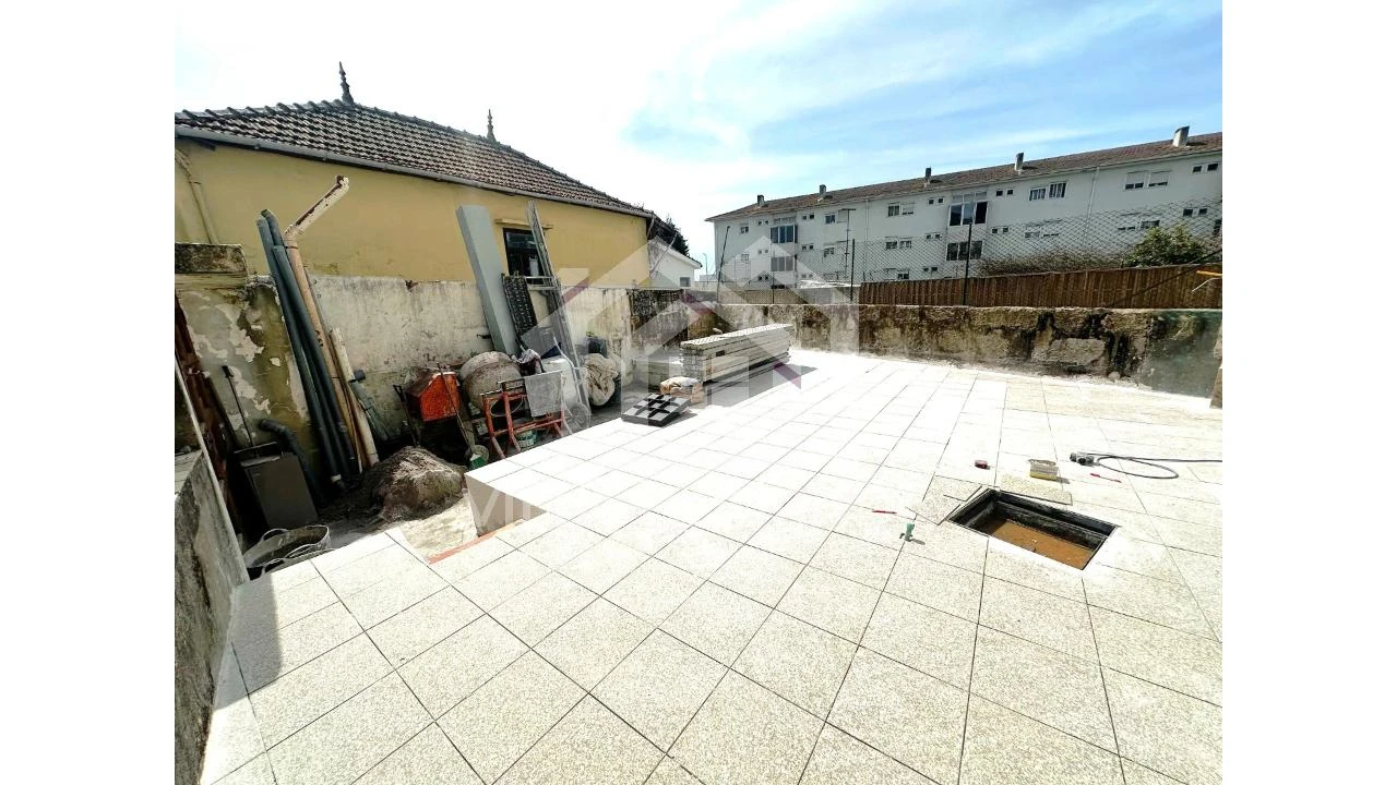 Moradia T4 para Venda em Campanhã Foto 10