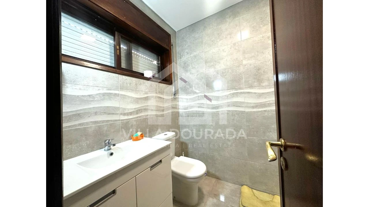 Moradia T4 para Venda em Campanhã Foto 21