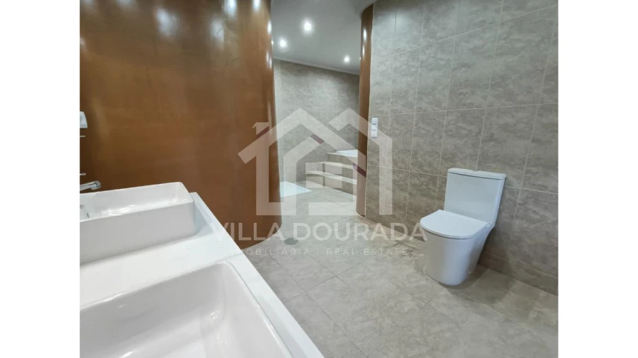 Moradia T3 para Venda em Amarante (São Gonçalo), Madalena, Cepelos e Gatão Foto 36