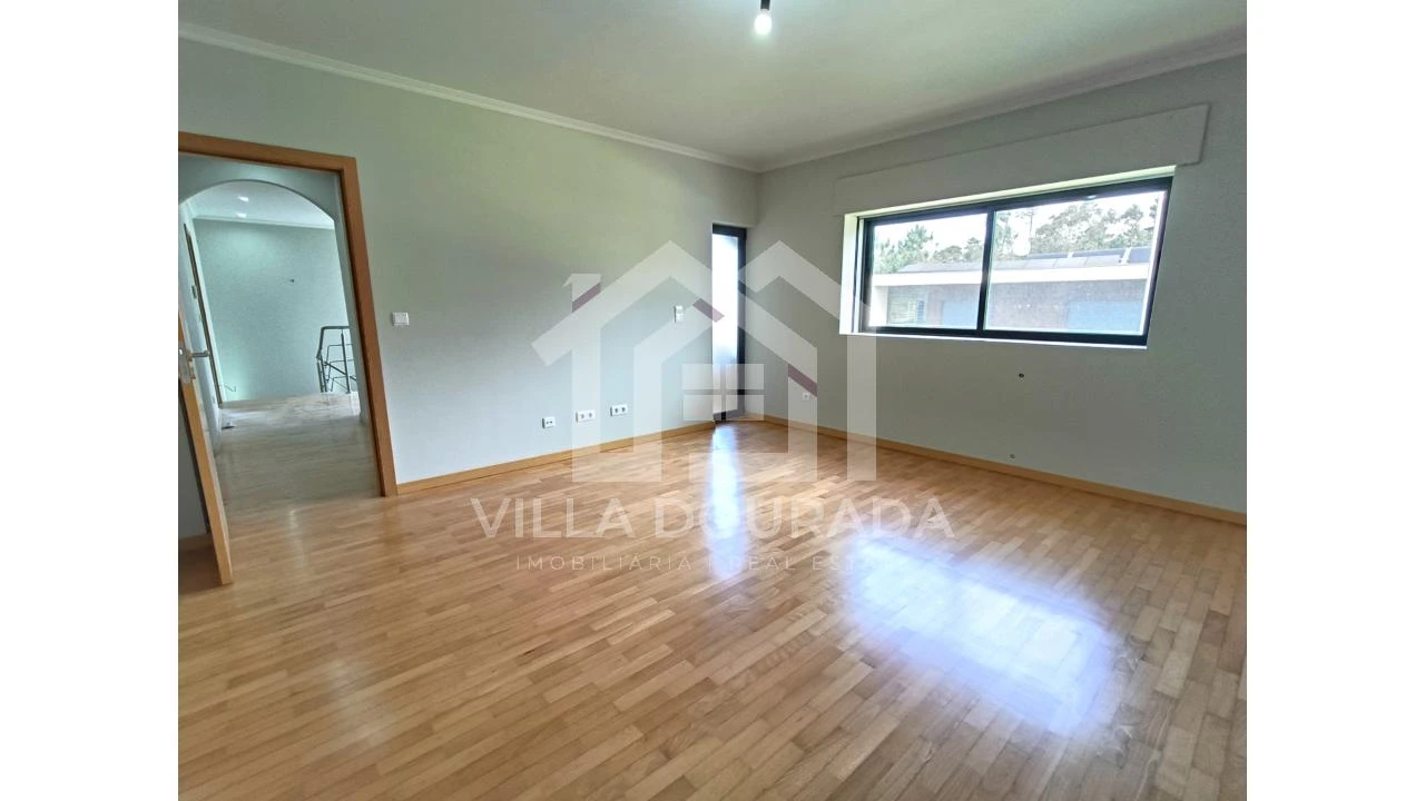 Moradia T3 para Venda em Amarante (São Gonçalo), Madalena, Cepelos e Gatão Foto 5