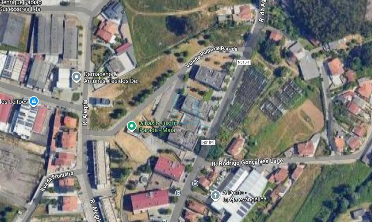 Moradia T3 para Venda em Milheiros Foto 7