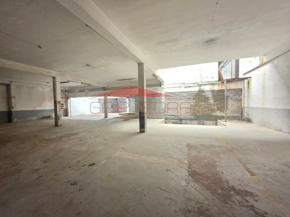 Armazém para Venda em Silvalde Foto 13