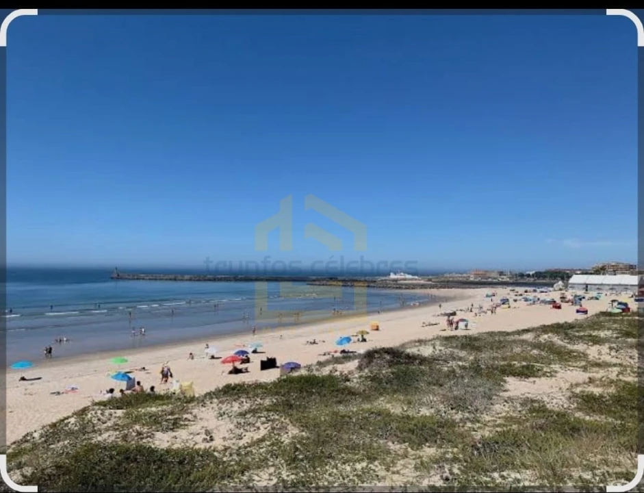 Apartamento T2 para Venda em Azurara Foto 10