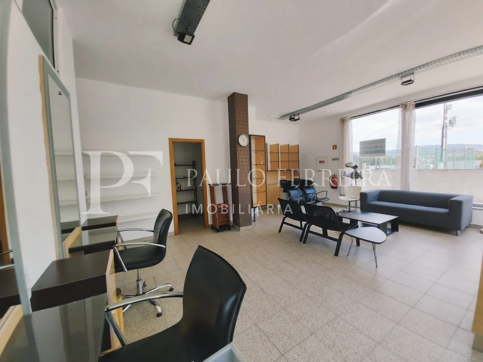 Negócio para Arrendamento em Avidos e Lagoa Foto 4