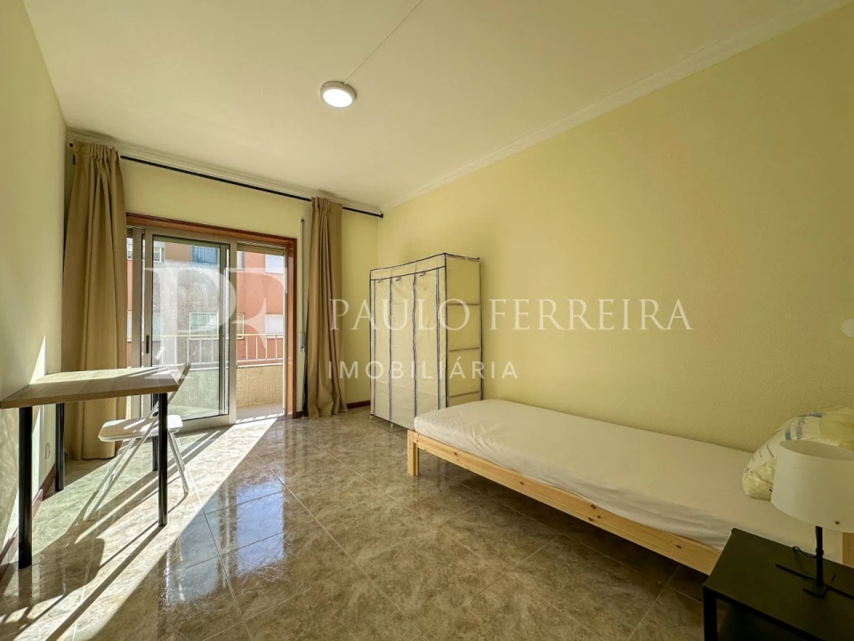 Quarto para Arrendamento em Braga (Maximinos, Sé e Cividade) Foto 4