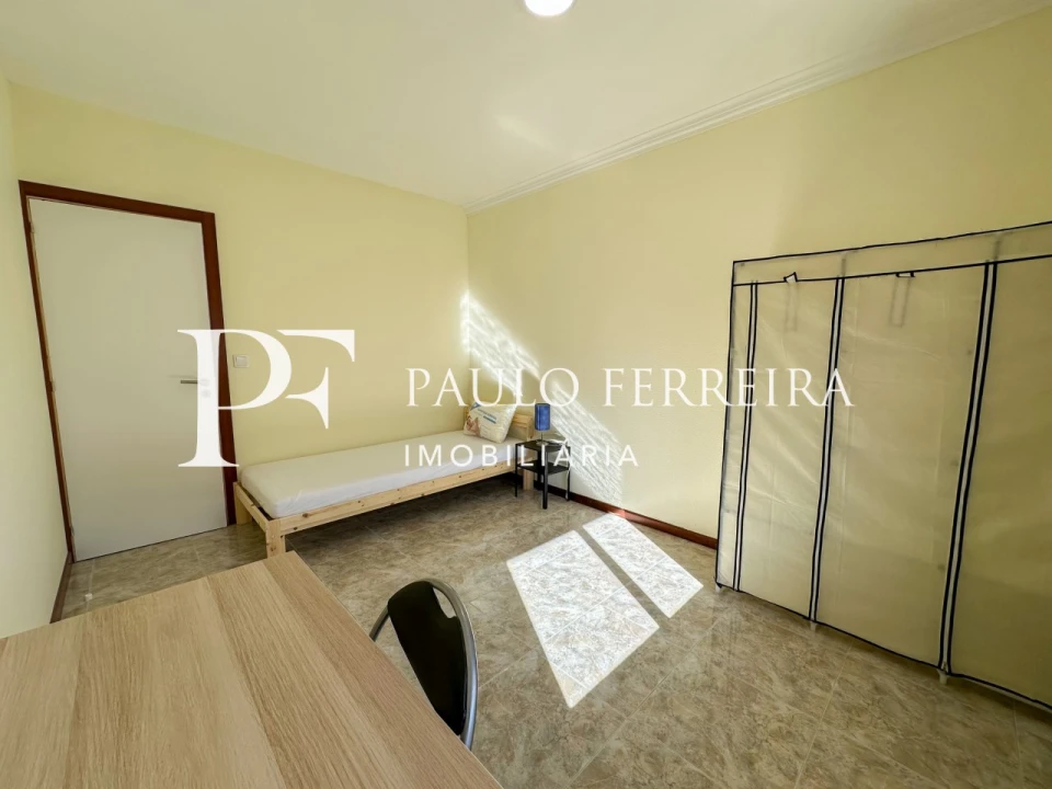 Quarto para Arrendamento em Braga (Maximinos, Sé e Cividade) Foto 8
