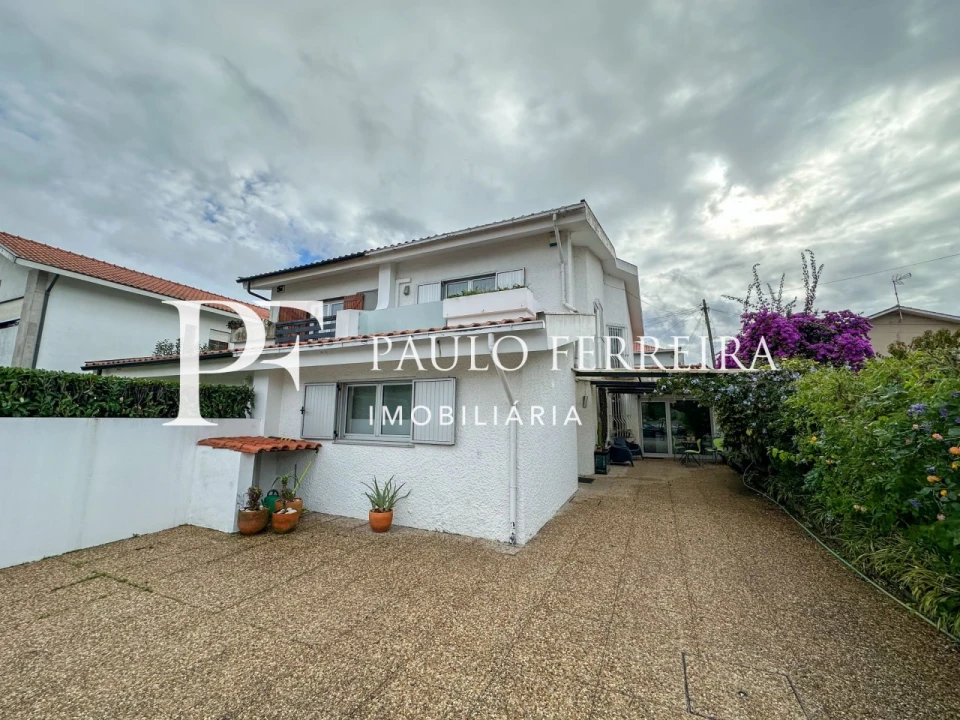 Moradia T4 para Arrendamento em Vila Nova de Famalicão e Calendário Foto 2