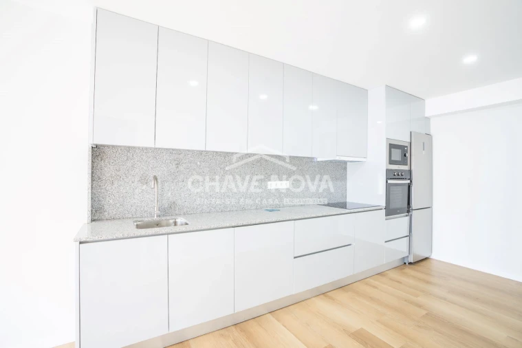 Apartamento T2 para Venda em Cortegaça Foto 3