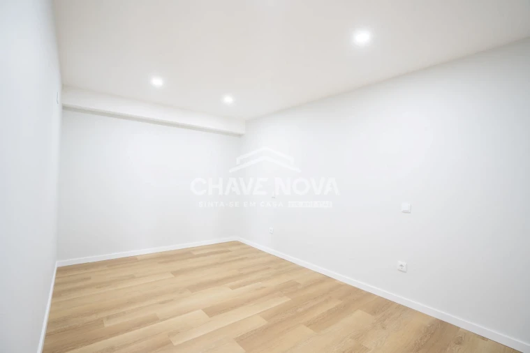 Apartamento T2 para Venda em Cortegaça Foto 7