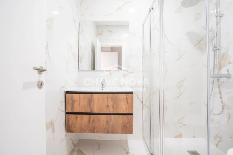 Apartamento T2 para Venda em Cortegaça Foto 9