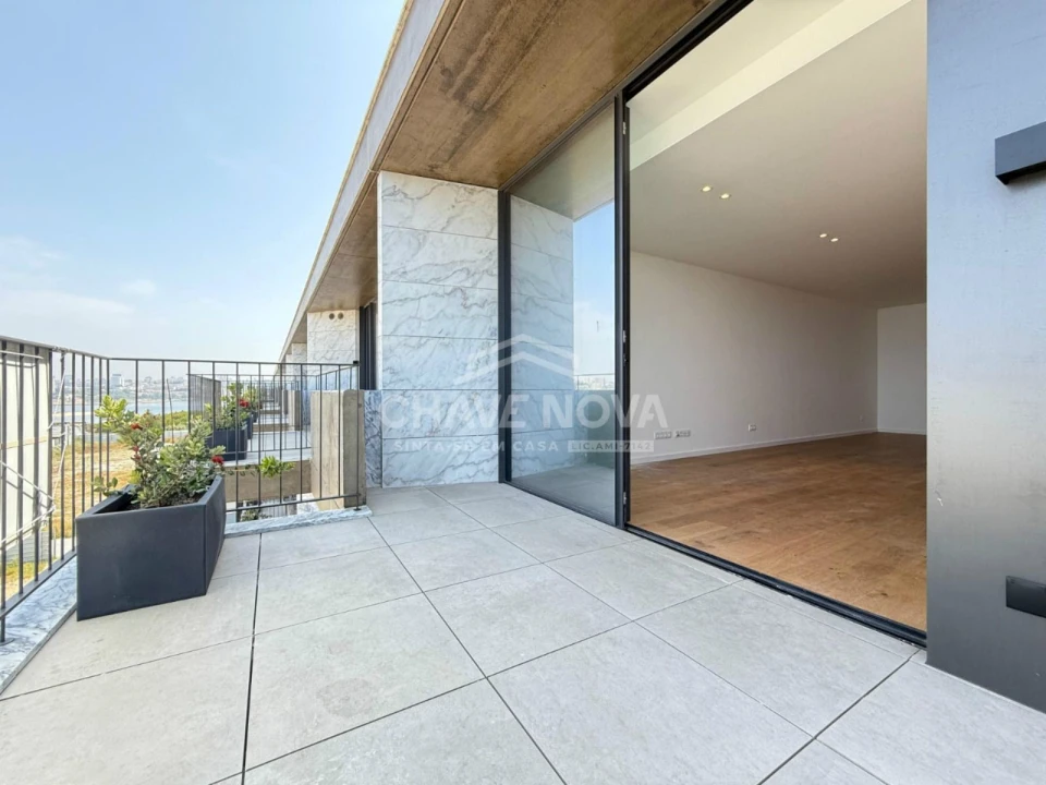 Apartamento T3 para Arrendamento em Canidelo Foto 8