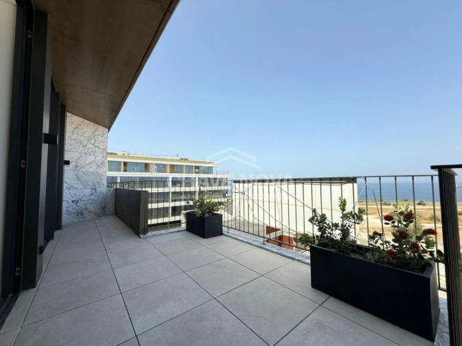 Apartamento T3 para Arrendamento em Canidelo Foto 9