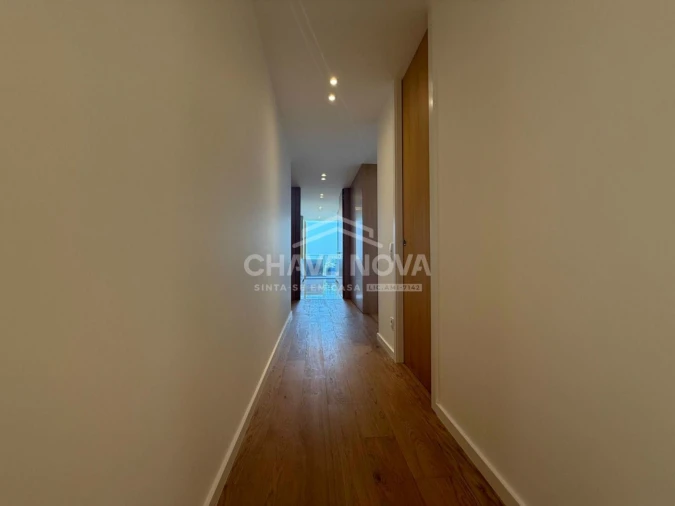 Apartamento T3 para Arrendamento em Canidelo Foto 13