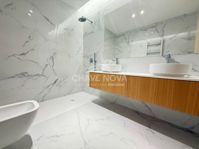 Apartamento T3 para Arrendamento em Canidelo Foto 22