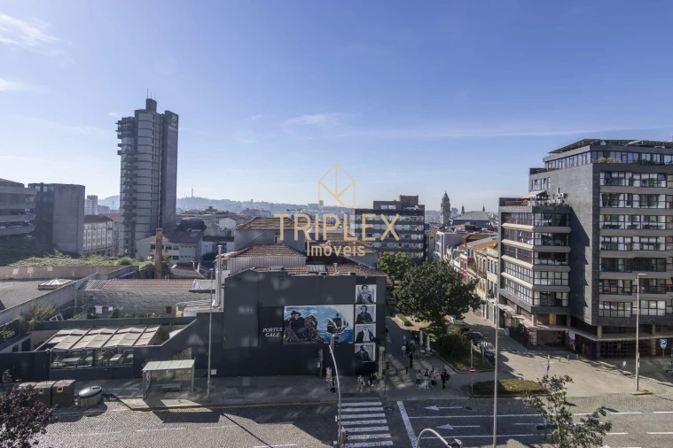 Apartamento T4 para Venda em Cedofeita, Santo Ildefonso, Sé, Miragaia, São Nicolau e Vitória Foto 26