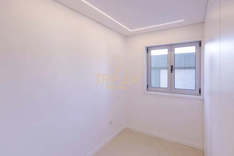 Apartamento T4 para Venda em Cedofeita, Santo Ildefonso, Sé, Miragaia, São Nicolau e Vitória Foto 11