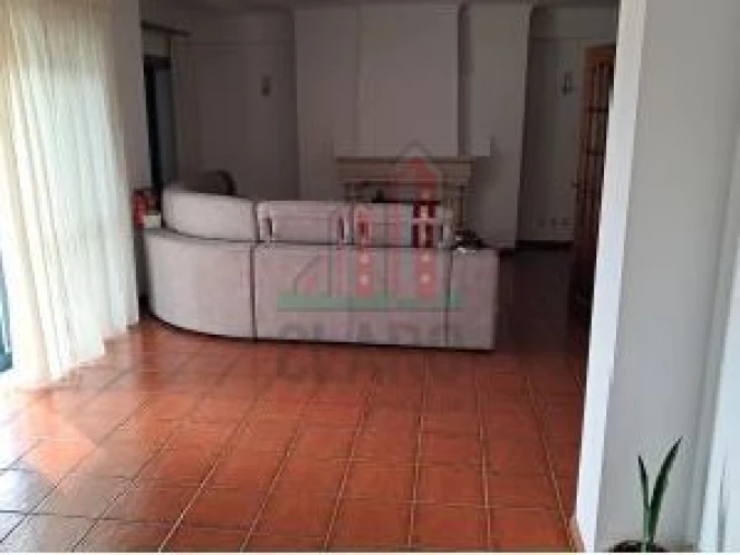 Apartamento T5 para Venda em Sé Nova, Santa Cruz, Almedina e São Bartolomeu Foto 2