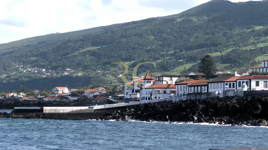 Moradia T9 para Venda em São Roque do Pico Foto 13