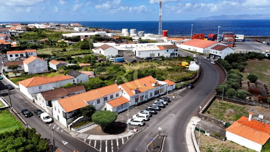 Moradia T2 para Venda em São Roque do Pico Foto 8