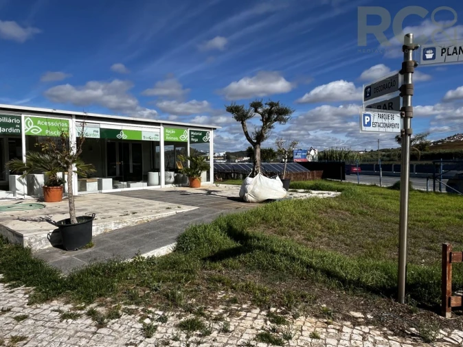 Loja para Arrendamento em Ponte do Rol Foto 27