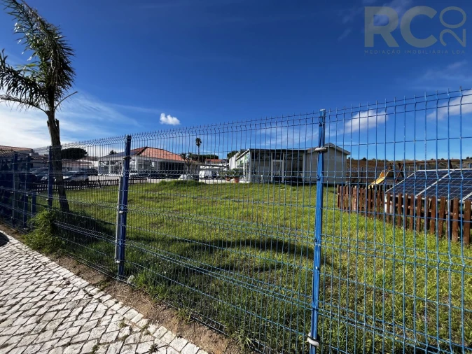 Loja para Arrendamento em Ponte do Rol Foto 25
