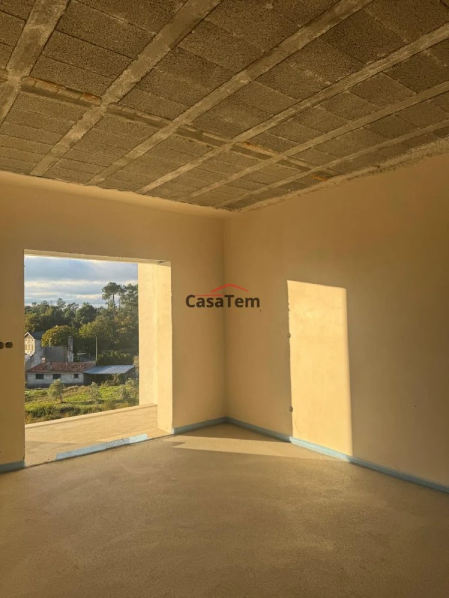 Moradia T3 para Venda em Campo Foto 12