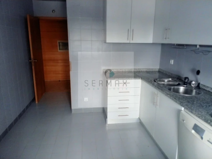 Apartamento T3 para Venda em Canidelo Foto 9
