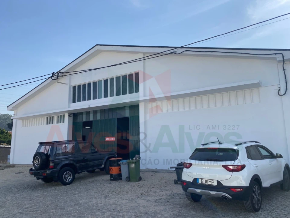 Armazém para Arrendamento em Nogueira e Silva Escura Foto 2