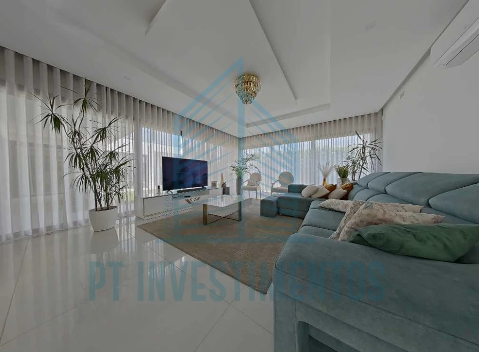 Moradia T5 para Venda em Santa Joana Foto 5