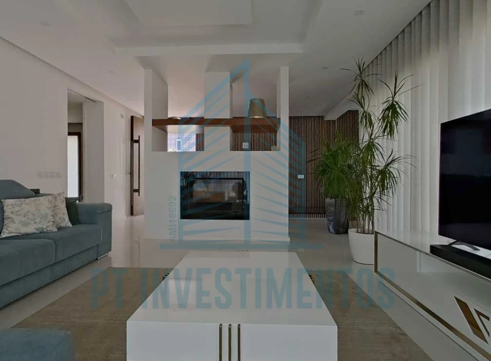 Moradia T5 para Venda em Santa Joana Foto 6