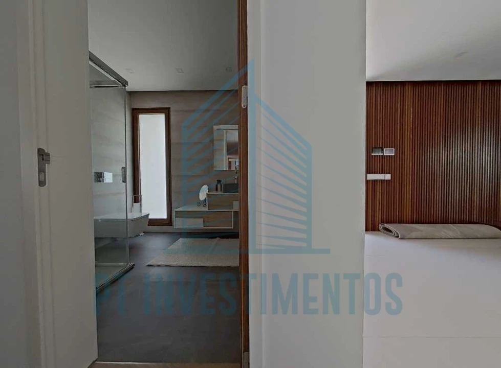 Moradia T5 para Venda em Santa Joana Foto 42