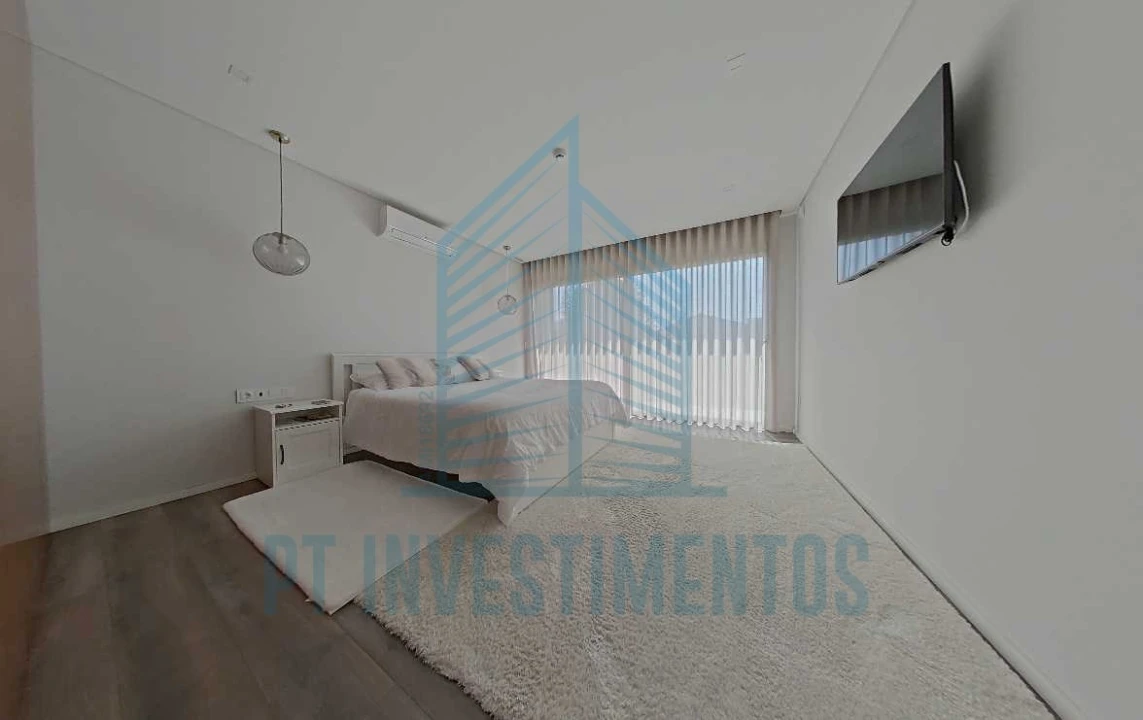 Moradia T5 para Venda em Santa Joana Foto 56